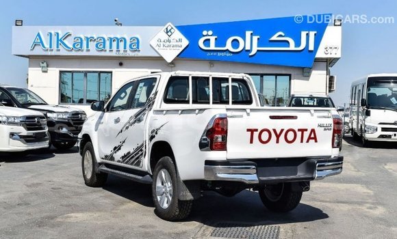 Acheter Import Voiture Toyota Hilux Blanc à Import - Dubai, A'ana Acheter Import Voiture Toyota Hilux Blanc à Import - Dubai, A'ana