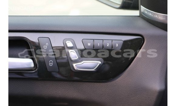 Acheter Import Voiture Mercedes-Benz 190 Noir à Import - Dubai, A'ana Acheter Import Voiture Mercedes-Benz 190 Noir à Import - Dubai, A'ana