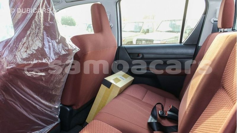 Big with watermark toyota hilux a ana import dubai 3300