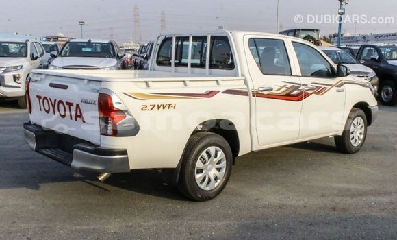 Acheter Import Voiture Toyota Hilux Blanc à Import - Dubai, A'ana Acheter Import Voiture Toyota Hilux Blanc à Import - Dubai, A'ana