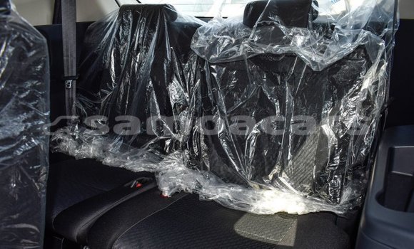 Acheter Import Voiture Toyota Rush Blanc à Import - Dubai, A'ana Acheter Import Voiture Toyota Rush Blanc à Import - Dubai, A'ana