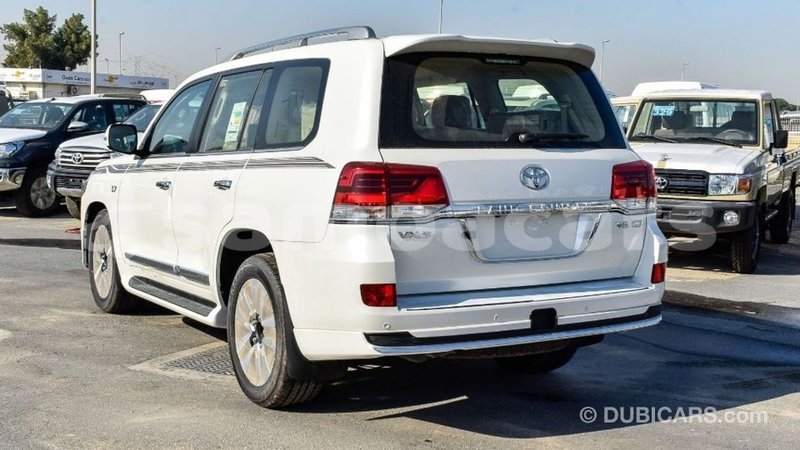 Big with watermark toyota land cruiser a ana import dubai 3305