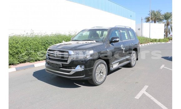 Acheter Import Voiture Toyota Land Cruiser Noir à Import - Dubai, A'ana Acheter Import Voiture Toyota Land Cruiser Noir à Import - Dubai, A'ana
