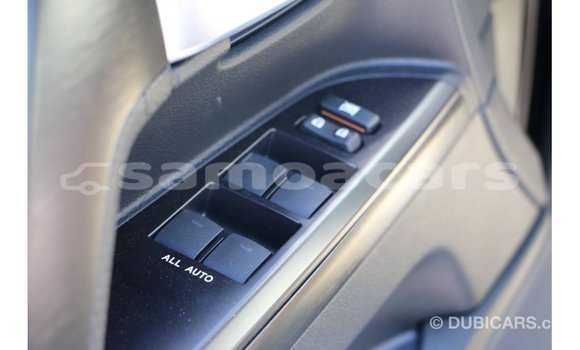 Acheter Import Voiture Toyota Land Cruiser Noir à Import - Dubai, A'ana Acheter Import Voiture Toyota Land Cruiser Noir à Import - Dubai, A'ana