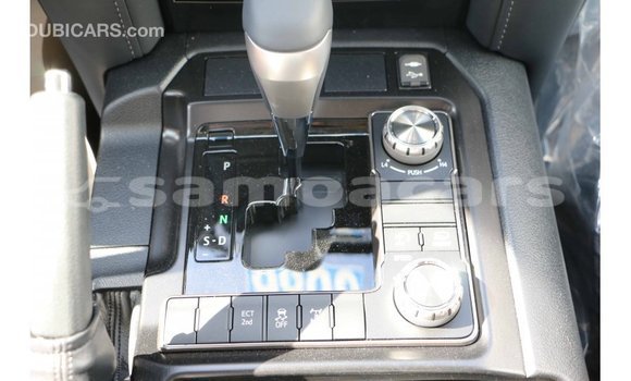 Acheter Import Voiture Toyota Land Cruiser Noir à Import - Dubai, A'ana Acheter Import Voiture Toyota Land Cruiser Noir à Import - Dubai, A'ana