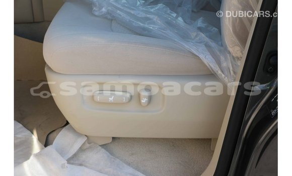 Acheter Import Voiture Toyota Land Cruiser Noir à Import - Dubai, A'ana Acheter Import Voiture Toyota Land Cruiser Noir à Import - Dubai, A'ana