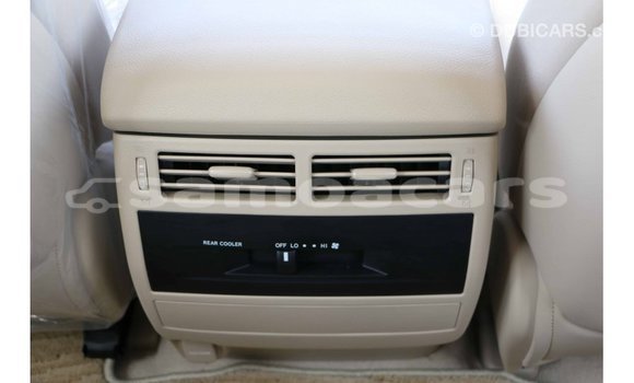 Acheter Import Voiture Toyota Land Cruiser Noir à Import - Dubai, A'ana Acheter Import Voiture Toyota Land Cruiser Noir à Import - Dubai, A'ana