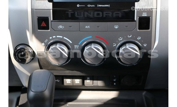 Acheter Import Voiture Toyota Tundra Blanc à Import - Dubai, A'ana Acheter Import Voiture Toyota Tundra Blanc à Import - Dubai, A'ana