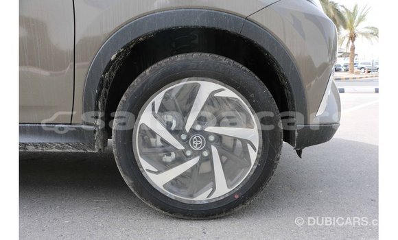 Acheter Import Voiture Toyota Rush Marron à Import - Dubai, A'ana Acheter Import Voiture Toyota Rush Marron à Import - Dubai, A'ana
