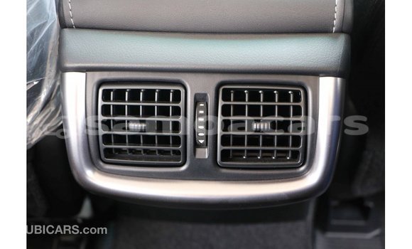 Acheter Import Voiture Toyota Hilux Blanc à Import - Dubai, A'ana Acheter Import Voiture Toyota Hilux Blanc à Import - Dubai, A'ana