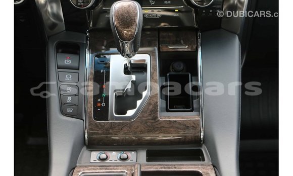 Acheter Import Voiture Toyota Alphard Blanc à Import - Dubai, A'ana Acheter Import Voiture Toyota Alphard Blanc à Import - Dubai, A'ana