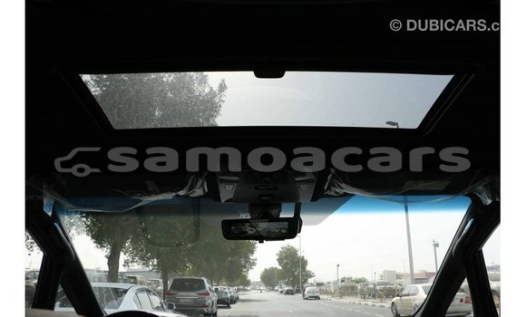 Acheter Import Voiture Toyota Alphard Blanc à Import - Dubai, A'ana Acheter Import Voiture Toyota Alphard Blanc à Import - Dubai, A'ana