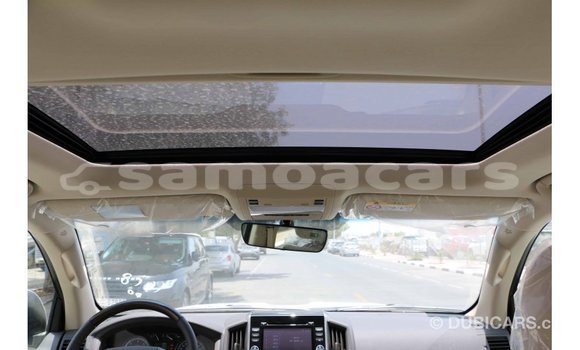 Acheter Import Voiture Toyota Land Cruiser Blanc à Import - Dubai, A'ana Acheter Import Voiture Toyota Land Cruiser Blanc à Import - Dubai, A'ana