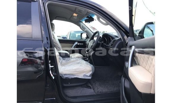 Buy Import Toyota Land Cruiser Black Car in Import - Dubai in A'ana Buy Import Toyota Land Cruiser Black Car in Import - Dubai in A'ana