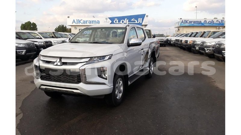 Big with watermark mitsubishi l200 a ana import dubai 3332