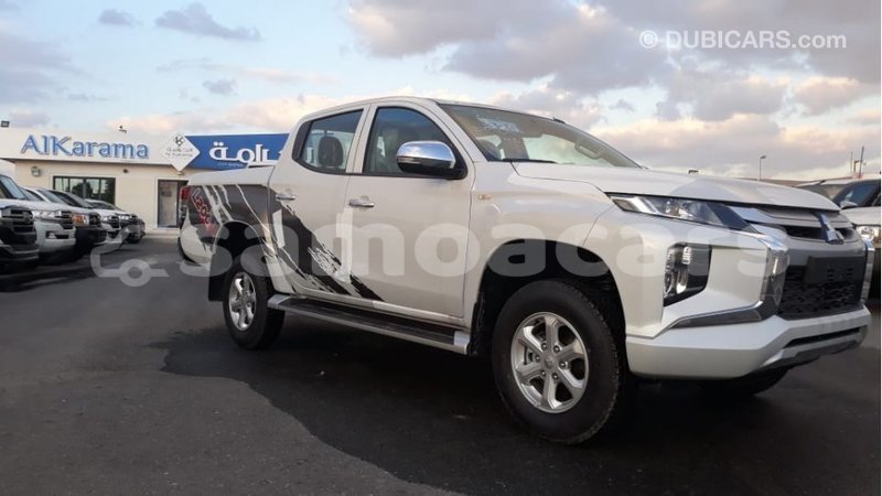 Big with watermark mitsubishi l200 a ana import dubai 3332