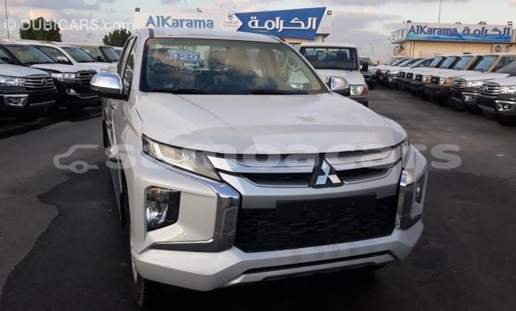 Buy Import Mitsubishi L200 White Car in Import - Dubai in A'ana Buy Import Mitsubishi L200 White Car in Import - Dubai in A'ana