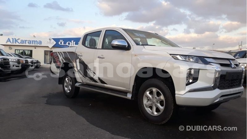 Big with watermark mitsubishi l200 a ana import dubai 3333