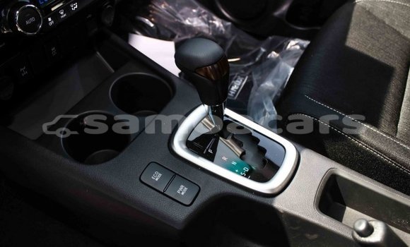 Buy Import Toyota Hilux White Car in Import - Dubai in A'ana Buy Import Toyota Hilux White Car in Import - Dubai in A'ana