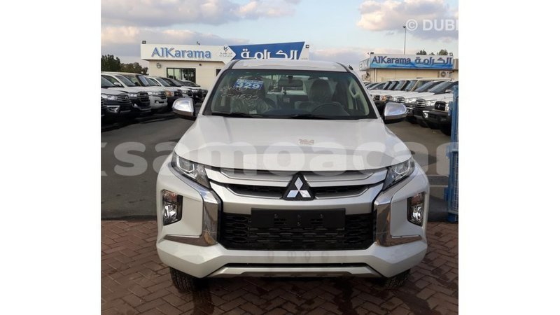 Big with watermark mitsubishi l200 a ana import dubai 3336