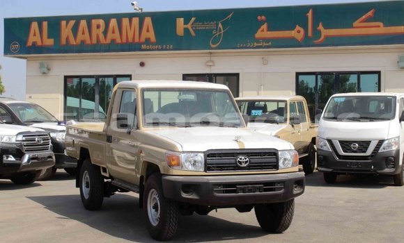 Buy Import Toyota Land Cruiser Beige Car in Import - Dubai in A'ana Buy Import Toyota Land Cruiser Beige Car in Import - Dubai in A'ana