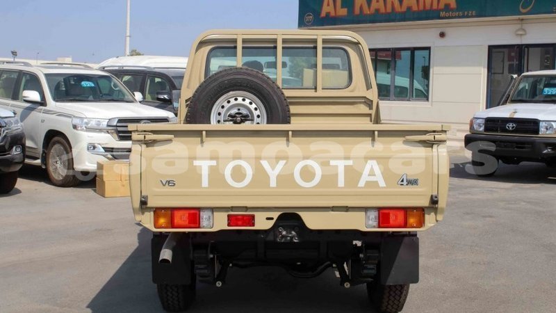 Big with watermark toyota land cruiser a ana import dubai 3337