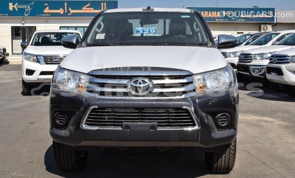 Acheter Import Voiture Toyota Hilux Autre à Import - Dubai, A'ana Acheter Import Voiture Toyota Hilux Autre à Import - Dubai, A'ana