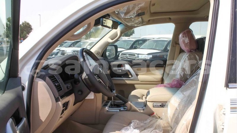 Big with watermark toyota land cruiser a ana import dubai 3340