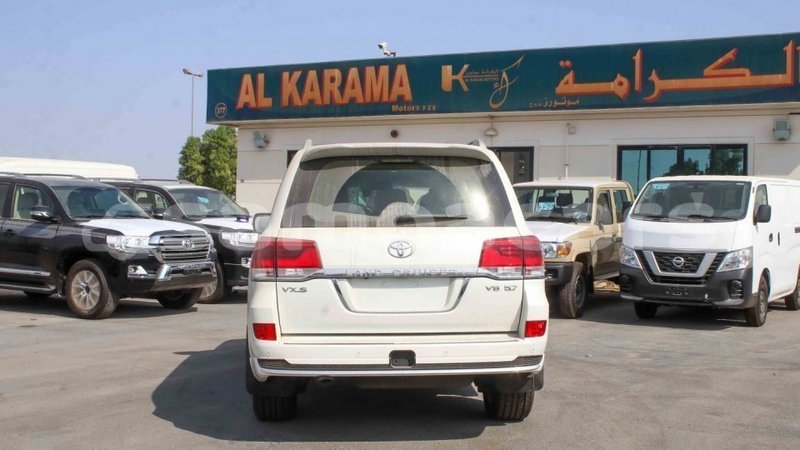 Big with watermark toyota land cruiser a ana import dubai 3340