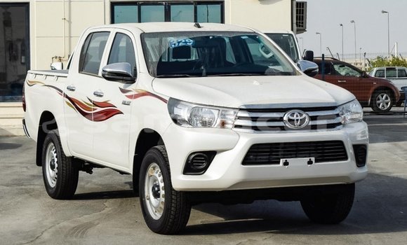 Buy Import Toyota Hilux White Car in Import - Dubai in A'ana Buy Import Toyota Hilux White Car in Import - Dubai in A'ana