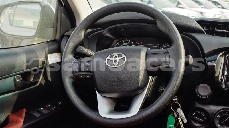 Big with watermark toyota hilux a ana import dubai 3342