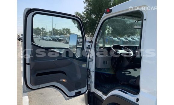 Acheter Import Voiture Mitsubishi i Blanc à Import - Dubai, A'ana Acheter Import Voiture Mitsubishi i Blanc à Import - Dubai, A'ana