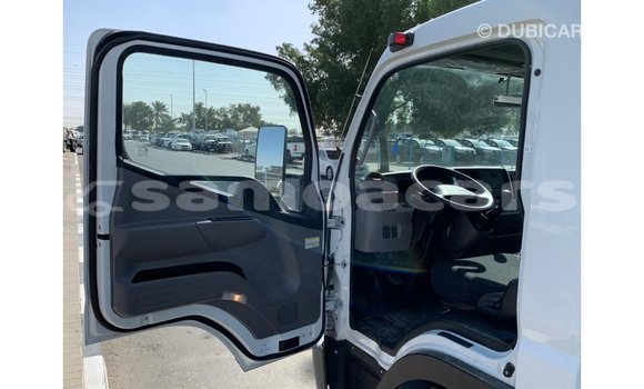 Acheter Import Voiture Mitsubishi i Blanc à Import - Dubai, A'ana Acheter Import Voiture Mitsubishi i Blanc à Import - Dubai, A'ana