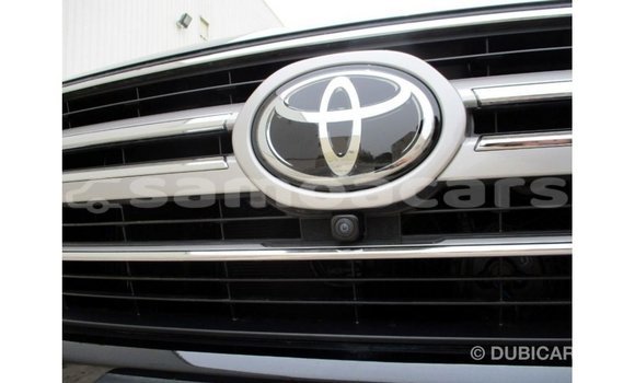 Acheter Import Voiture Toyota Land Cruiser Noir à Import - Dubai, A'ana Acheter Import Voiture Toyota Land Cruiser Noir à Import - Dubai, A'ana
