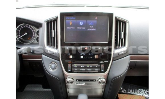 Acheter Import Voiture Toyota Land Cruiser Noir à Import - Dubai, A'ana Acheter Import Voiture Toyota Land Cruiser Noir à Import - Dubai, A'ana