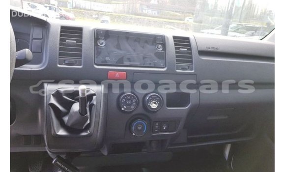 Acheter Import Voiture Toyota Hiace Blanc à Import - Dubai, A'ana Acheter Import Voiture Toyota Hiace Blanc à Import - Dubai, A'ana