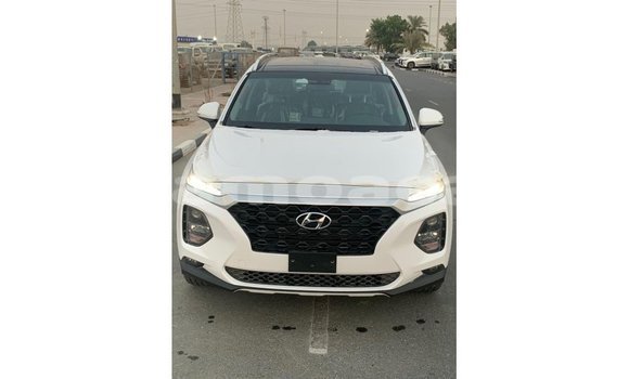 Acheter Import Voiture Hyundai Santa Fe Blanc à Import - Dubai, A'ana Acheter Import Voiture Hyundai Santa Fe Blanc à Import - Dubai, A'ana