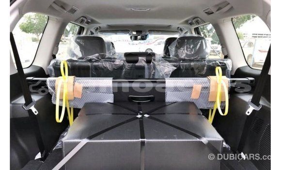 Acheter Import Voiture Toyota Prado Noir à Import - Dubai, A'ana Acheter Import Voiture Toyota Prado Noir à Import - Dubai, A'ana