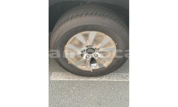 Acheter Import Voiture Toyota Land Cruiser Noir à Import - Dubai, A'ana Acheter Import Voiture Toyota Land Cruiser Noir à Import - Dubai, A'ana