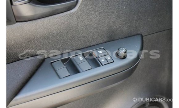 Acheter Import Voiture Toyota Hilux Blanc à Import - Dubai, A'ana Acheter Import Voiture Toyota Hilux Blanc à Import - Dubai, A'ana