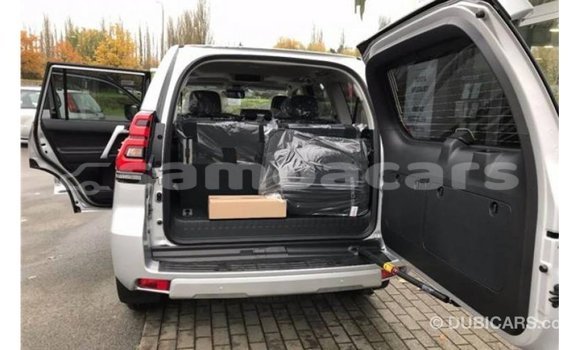 Acheter Import Voiture Toyota Prado Autre à Import - Dubai, A'ana Acheter Import Voiture Toyota Prado Autre à Import - Dubai, A'ana