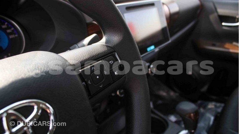 Big with watermark toyota hilux a ana import dubai 3403