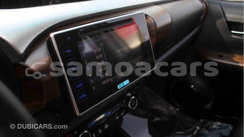 Big with watermark toyota hilux a ana import dubai 3403