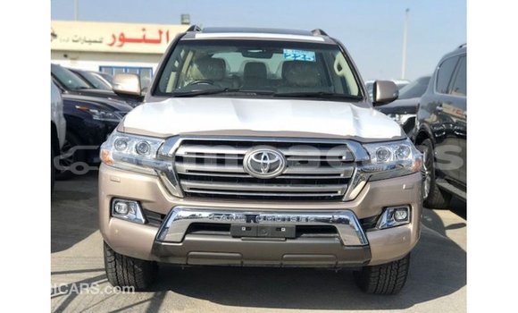 Buy Import Toyota Land Cruiser Other Car in Import - Dubai in A'ana Buy Import Toyota Land Cruiser Other Car in Import - Dubai in A'ana
