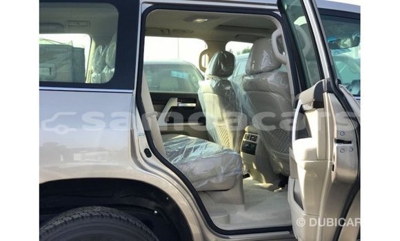 Buy Import Toyota Land Cruiser Other Car in Import - Dubai in A'ana Buy Import Toyota Land Cruiser Other Car in Import - Dubai in A'ana