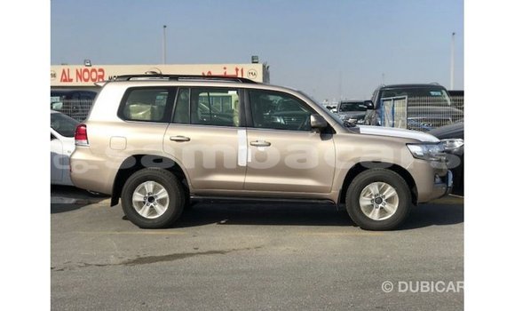Buy Import Toyota Land Cruiser Other Car in Import - Dubai in A'ana Buy Import Toyota Land Cruiser Other Car in Import - Dubai in A'ana