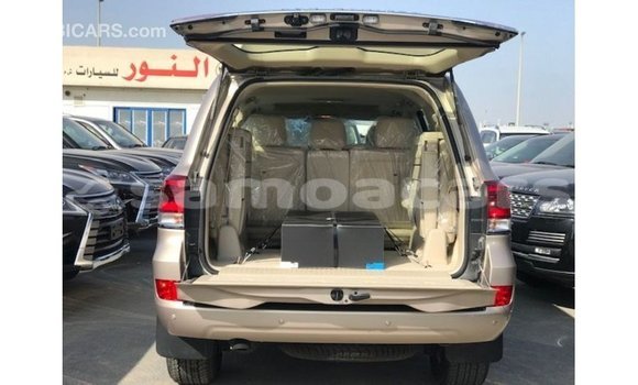 Buy Import Toyota Land Cruiser Other Car in Import - Dubai in A'ana Buy Import Toyota Land Cruiser Other Car in Import - Dubai in A'ana