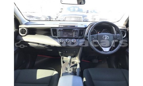 Buy Import Toyota 4Runner White Car in Import - Dubai in A'ana Buy Import Toyota 4Runner White Car in Import - Dubai in A'ana