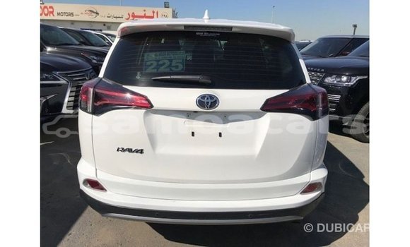 Buy Import Toyota 4Runner White Car in Import - Dubai in A'ana Buy Import Toyota 4Runner White Car in Import - Dubai in A'ana