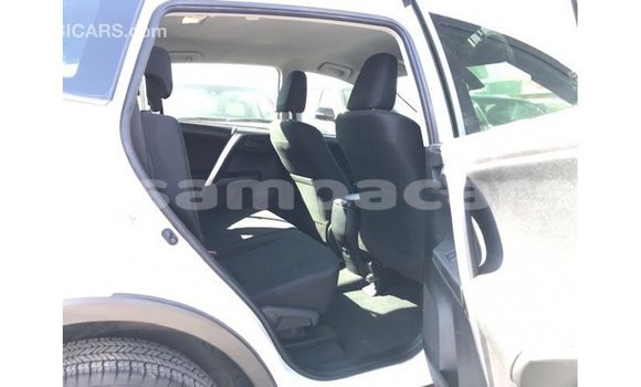 Buy Import Toyota 4Runner White Car in Import - Dubai in A'ana Buy Import Toyota 4Runner White Car in Import - Dubai in A'ana